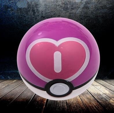 1x Pokemon Pokeball + 1x Pikachu Action Figur gratis