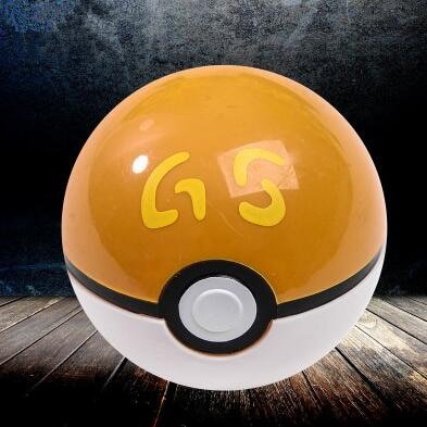 1x Pokemon Pokeball + 1x Pikachu Action Figur gratis