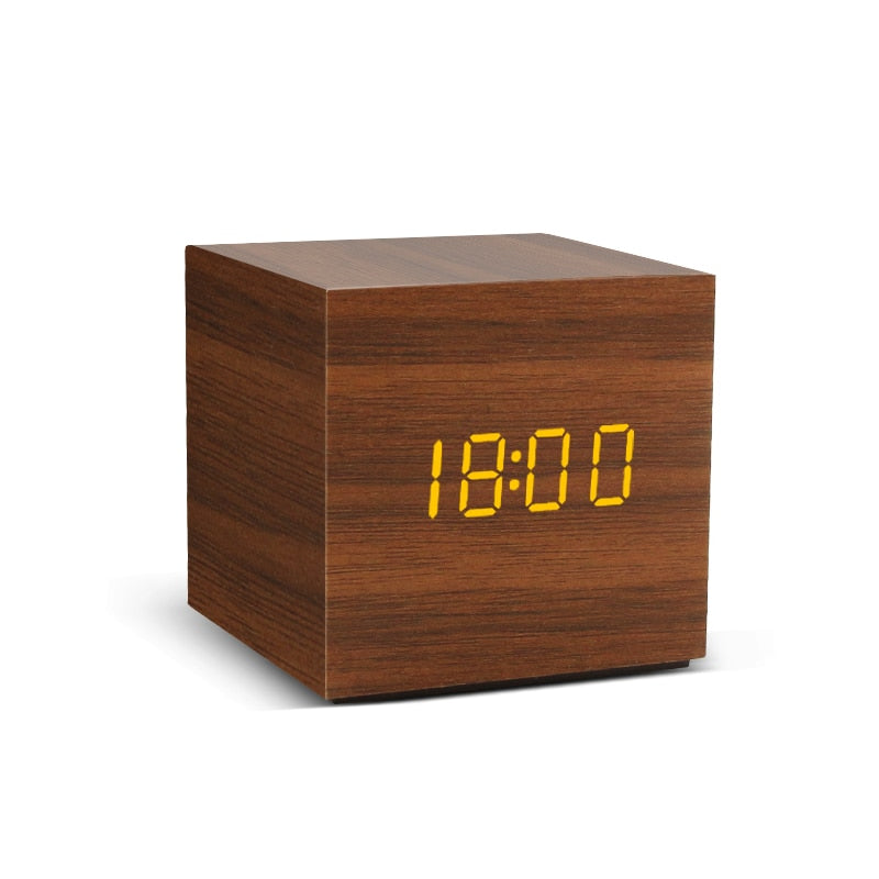 LED wooden clock with voice control, USB-AAA powered