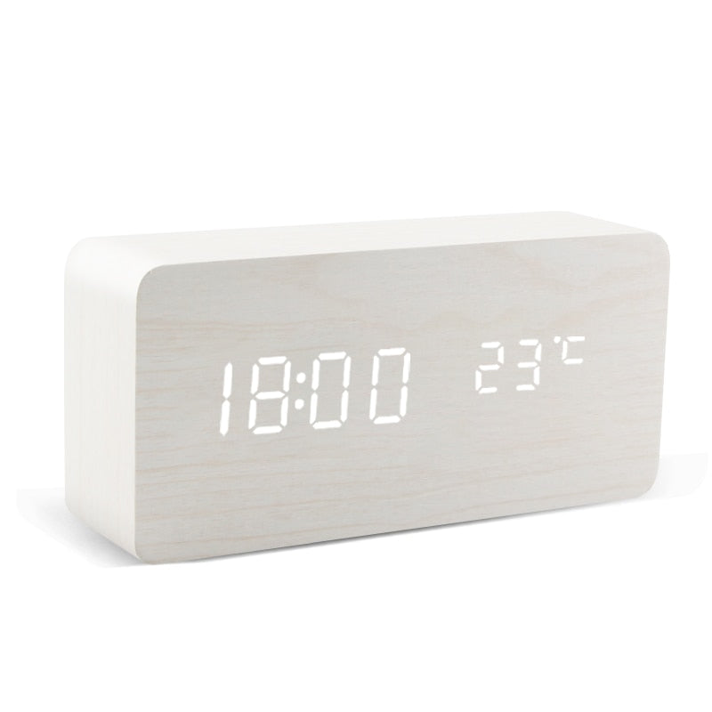 LED wooden clock with voice control, USB-AAA powered