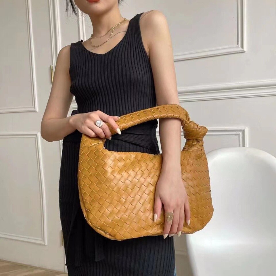 2021 Luxury Woven Leather Shoulder Bag