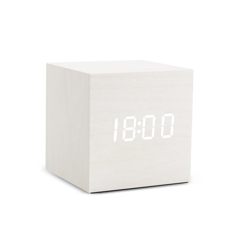 LED wooden clock with voice control, USB-AAA powered