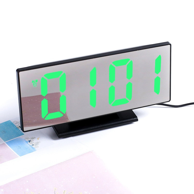 LED alarm clock for children's rooms with temperature display and snooze function